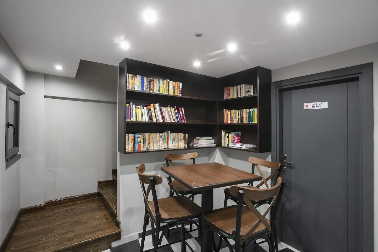 Hanchi Hostel Стамбул